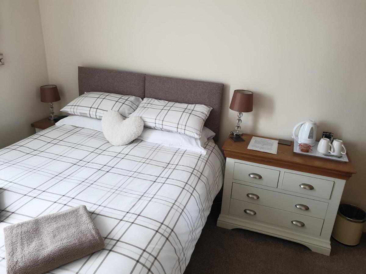 Crofton Guest House Веймут Екстер'єр фото