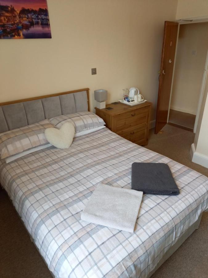 Crofton Guest House Веймут Екстер'єр фото